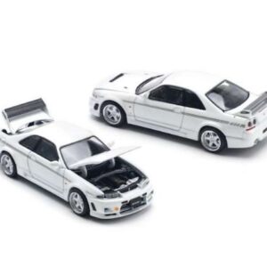 Nissan Skyline GT-R Nismo 400R, white