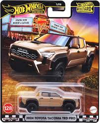 images20187.jpg Hot Wheels Premium 2025 Boulevard - 2024 Toyota Tacoma TRD Pro, brown