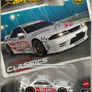 Hot Wheels Premium Modern Classics Nissan Skyline GT-R (R32) Pandem *Hotwheels*, white/red 1/5
