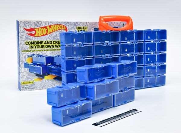 vyrp12_729820240213_132736.jpg Hotwheels Multibrick Car Case na 28 aut