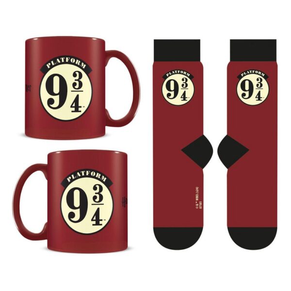 x_gp86990.jpg Sada hrnek a ponožky Harry Potter Stanice 9 3/4