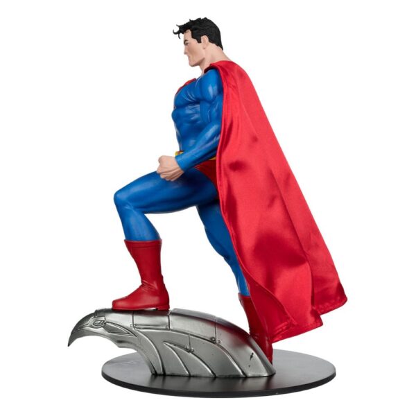 x_mcf17136_d.jpg DC Direct PVC Statue 1/6 Superman by Jim Lee (McFarlane Digital)