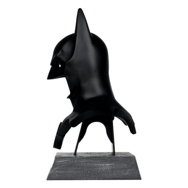 x_mcf17906_c.jpg Batman 1989 DC Direct Mini Replica 1/3 Batman Cowl