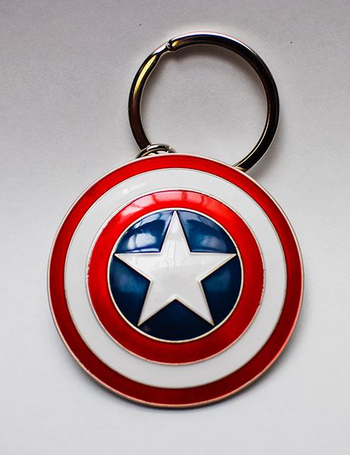 Kovová klíčenka Marvel Comics Captain America Shield